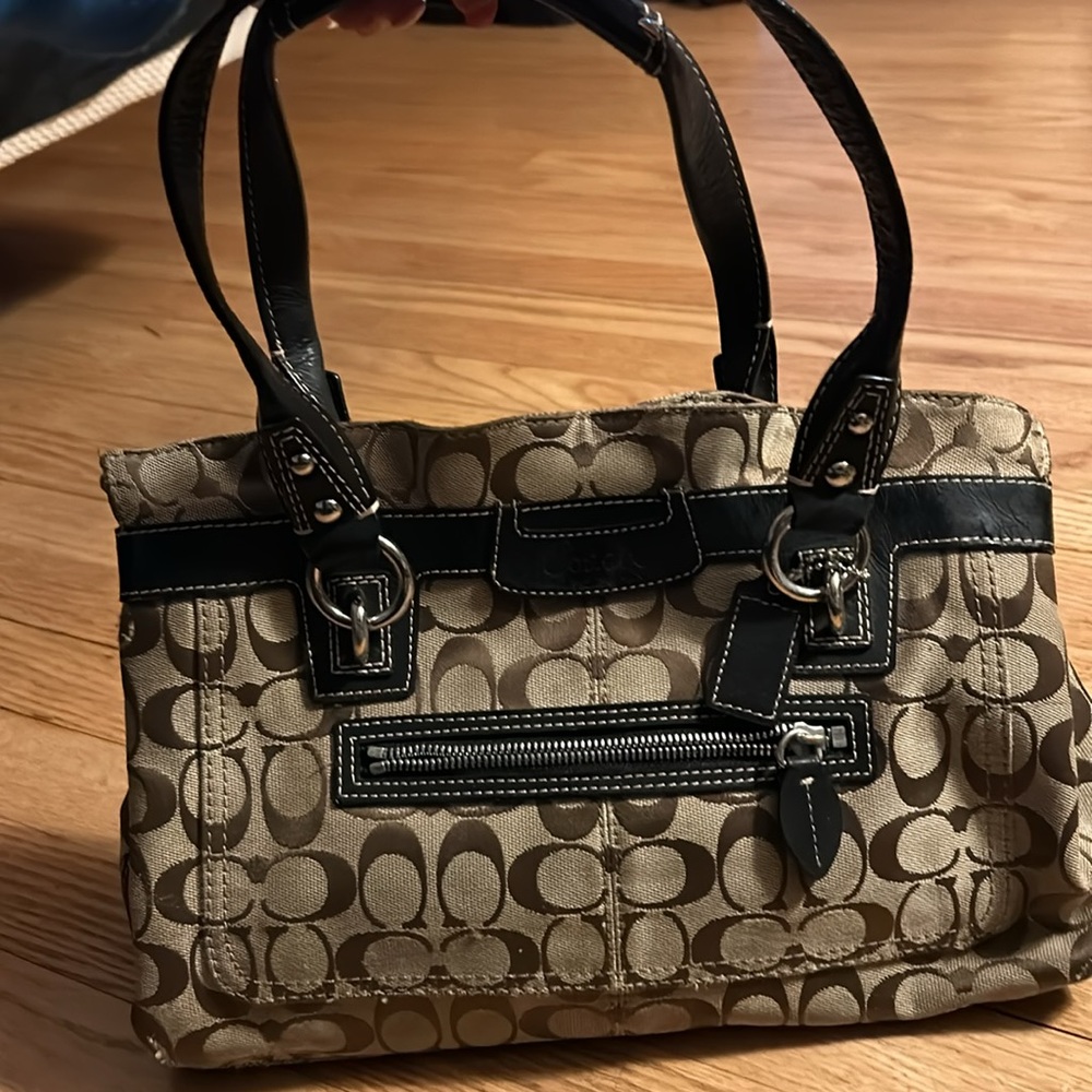 Signature brown Coach tote - Picture 2 of 3